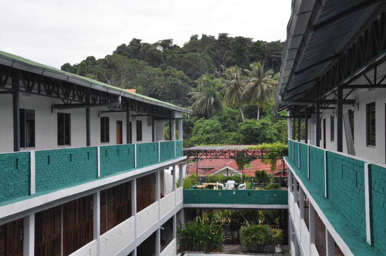 Joe Fisherman Inn Kampung Teluk Nipah Exterior foto